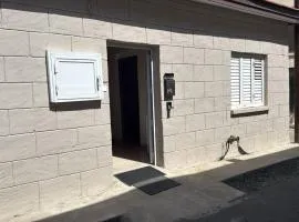 Town House, 10m from Chabad Lubavitch