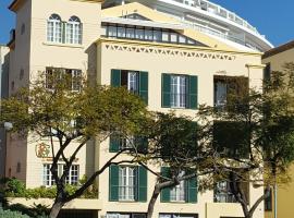 Apartamentos Turisticos Avenue Park, hôtel romantique à Funchal