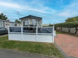 Stunning Caravan At West Mersea Park 75192Wm