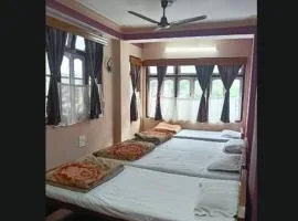 Hotel O J P Lodge Kalimpong