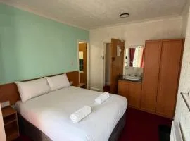 Fjaerland Hotel