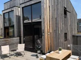 Charming and modern ski-in ski-out cottage