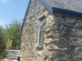 Garth Engan B&B with private lounge