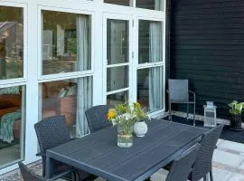 4 Bedroom Lovely Home In Ebeltoft