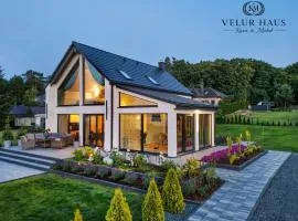 Velur Haus