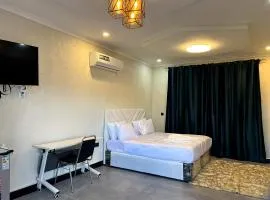 Ravens nests lodge