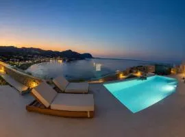 Blue Infinito Boutique Villa, Infinity Pool , Heated Jacuzzi & Panoramic Sea View