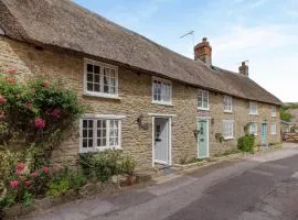 2 Bed in Bridport oc-dc148