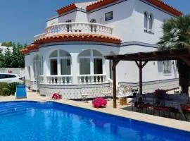 casa Costa Dorada
