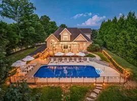 Newly Renovated Luxurious home w/ Pool, Hot Tub & Entertainment Hub | 20 Mins to Downtown AVL