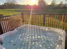 Beech Lodge | Hot Tub Retreat near Loch Ness