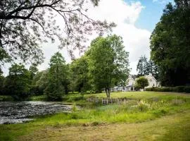 Loch Ness Escape | Pool, Views & Family Oriented