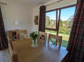 Birch Lodge | Hot Tub Retreat near Loch Ness