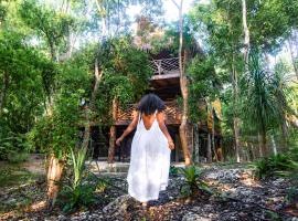 Treehouse Tulum H2Ojos, hotel di Tulum