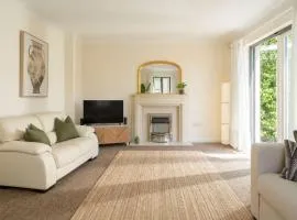 Modern Home nr Exeter Garden & Private Parking