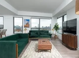 Central Upscale 2BR Condo wGym Office & Parking