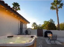 1 bdr guest home in Oro Valley! Mtn views, hot tub