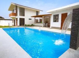 Casa Totalmente Privada 4 Habitaciones con Piscina y Cine - Pet Friendly, hotell sihtkohas Cieneguilla