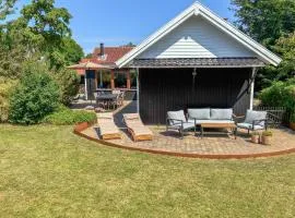 3 Bedroom Beautiful Home In Asperup