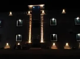 La Goodwill Studio Suite