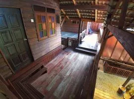 Astoria 2 , Zaki's Residence