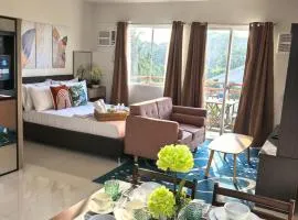 Studio deluxe with Balcony, Swimming pool and gym in Puerto Princesa, Palawan