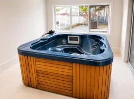 Wanaka Apartment Pool Spa Sauna Walk to Town
