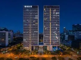Yicheng Pazhou Poly World Trade Centre Apartment