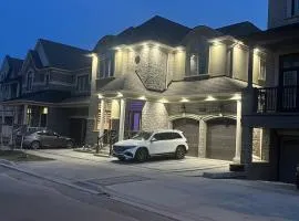 Designer 4BR Basement Aymond Suites Oakville