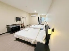 Pertama Lodge