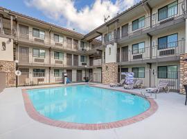 Hillstone Inn Tulare, an Ascend Collection Hotel, hótel í Tulare