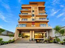 M&M Hotel
