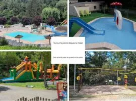 Chalet 4 places au milieu des sapins du Forez - 4 personnes maximum