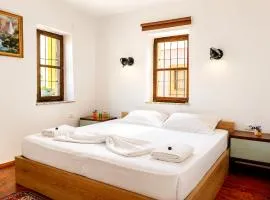 Rise And Shine Rooms Korca