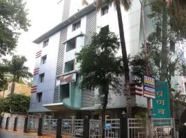 Hotel Pranav Executive