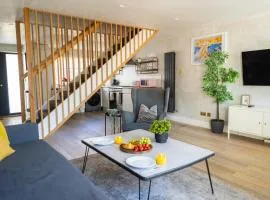 Boutique-Style Apartment in Heart of Brighton Lanes