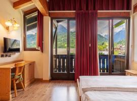 Hotel Castel Pietra, hotel em Fiera di Primiero