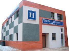 Hostal San Marcos II, hotel u Guadalajari