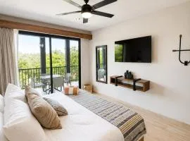 Hacienda Tuk 3BR with Pool & Padel