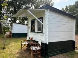 Dekema Equestrian Trekker Huts