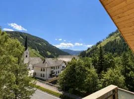 Cozy Mountain Retreat in Ebene Reichenau