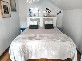 La Suite 27 bis, maison indépendante avec terrasse, proche gare et centre