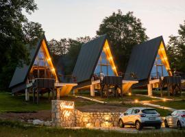 Homeland Nest, hotel din Žabljak
