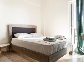 Elia mini suite 1