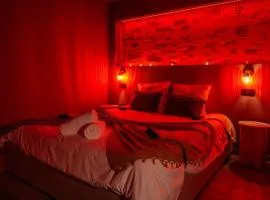 Dominia Secret - Love Room BDSM Elegance & spa