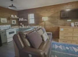 Authentic Log Cabin with Full Kitchen, Fireplace a