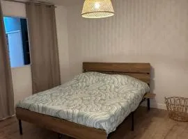 Grand appartement au centre du village proche de l A75