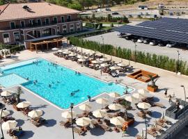 Porta e Alpeve, hotel en Gradec