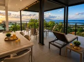 Le Manahere Spacious Apartment with Panoramic Views of Moorea - Faa'a