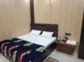 Aashvi Guest House